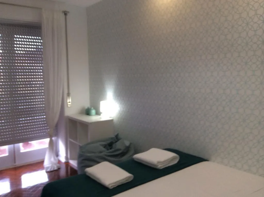 4U Lisbon IV Guesthouse Airport