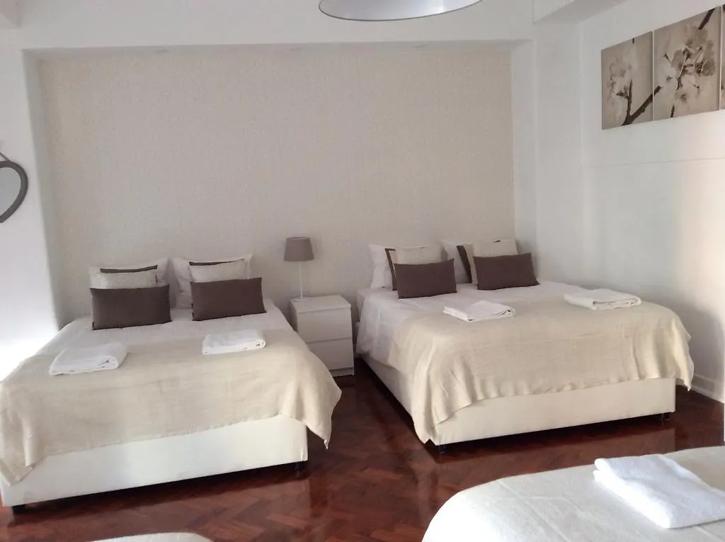 4U Lisbon IV Guesthouse Airport