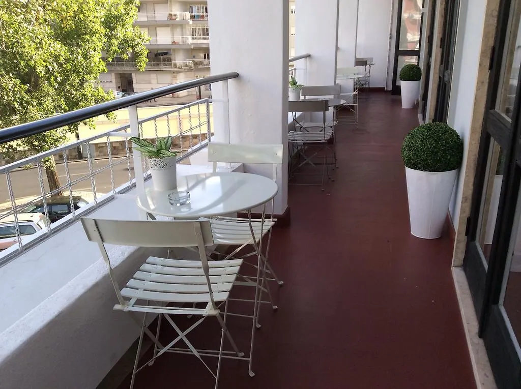 Πανσιόν 4U Lisbon IV Guesthouse Airport