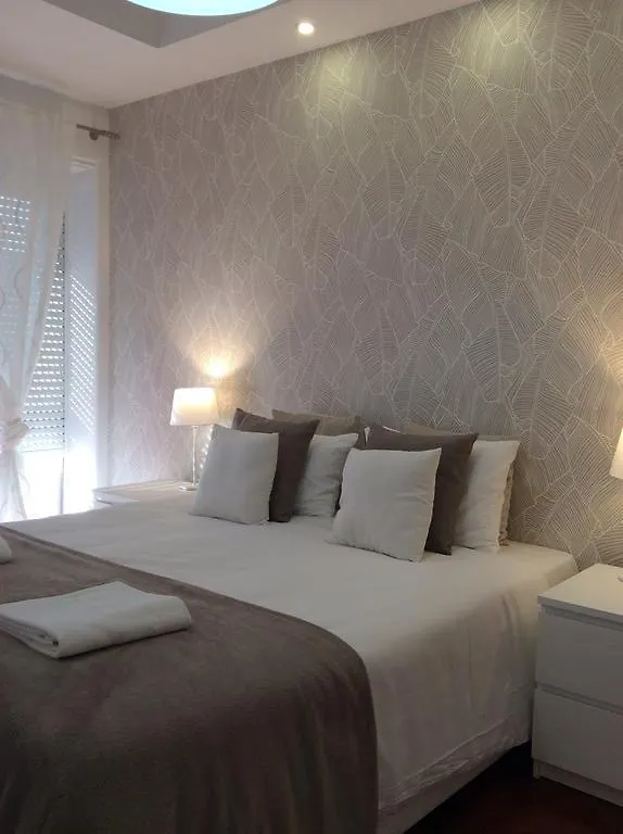 4U Lisbon IV Guesthouse Airport 0*,