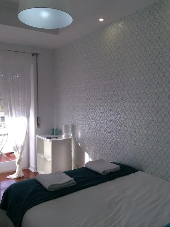 4U Lisbon IV Guesthouse Airport Πανσιόν